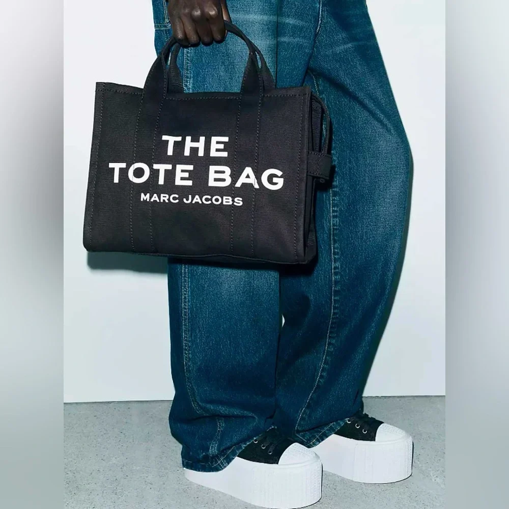 Marc Jacobs The Tote Bag Black Canvas